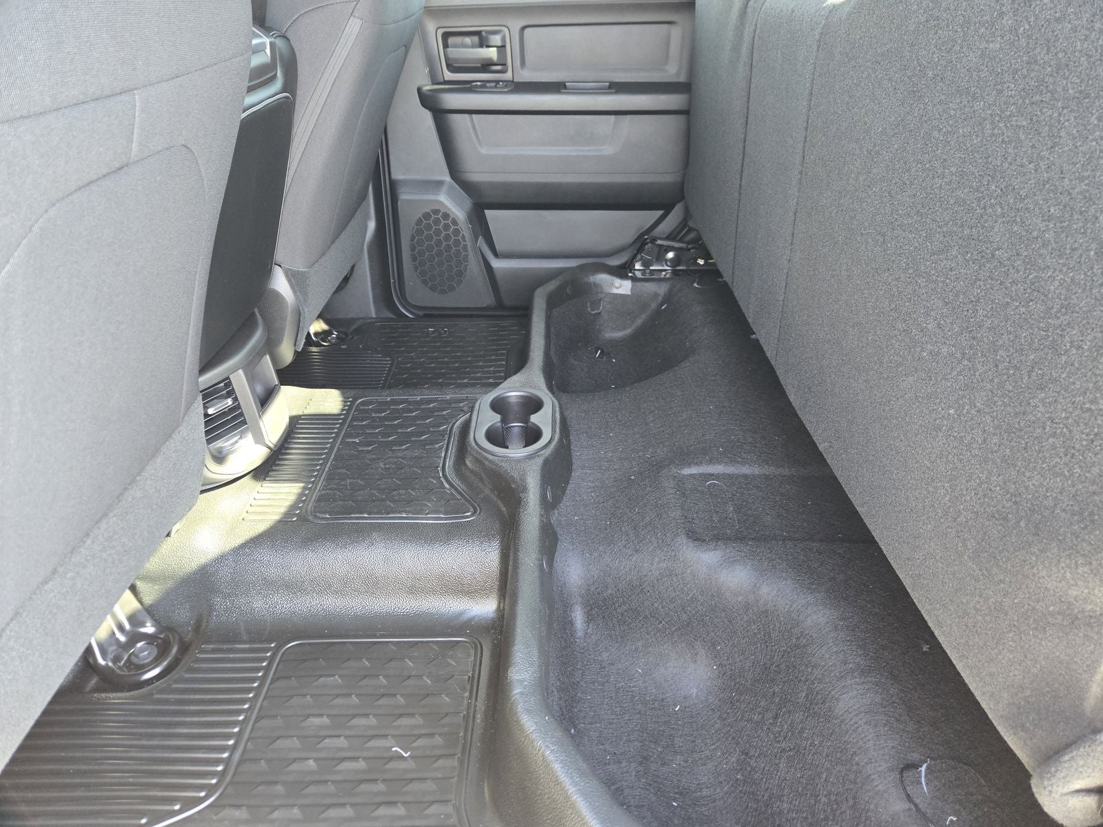 2026 RAM Ram 3500 Chassis Cab RAM 3500 TRADESMAN CREW CAB CHASSIS 4X4 60' CA