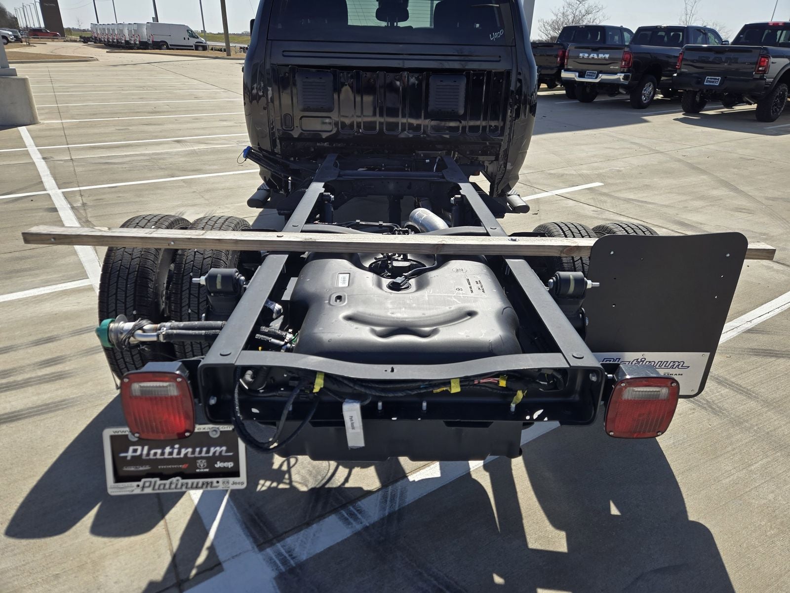 2026 RAM Ram 3500 Chassis Cab RAM 3500 TRADESMAN CREW CAB CHASSIS 4X4 60' CA