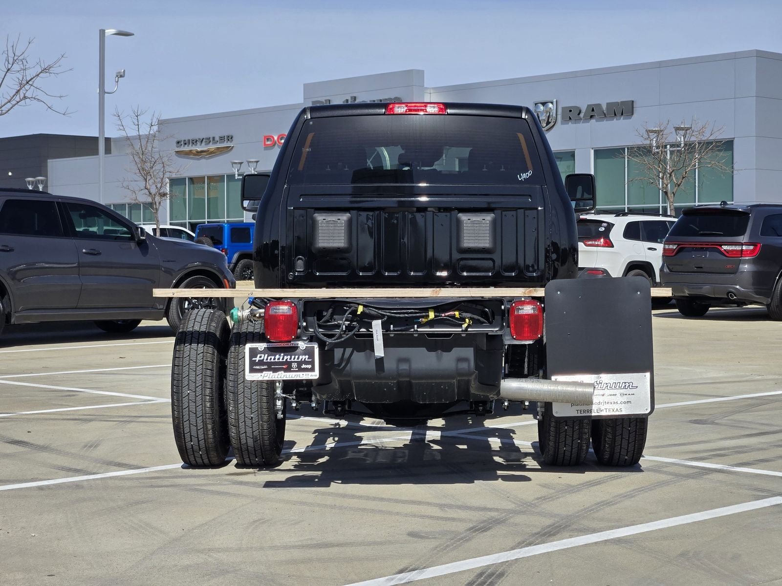 2026 RAM Ram 3500 Chassis Cab RAM 3500 TRADESMAN CREW CAB CHASSIS 4X4 60' CA