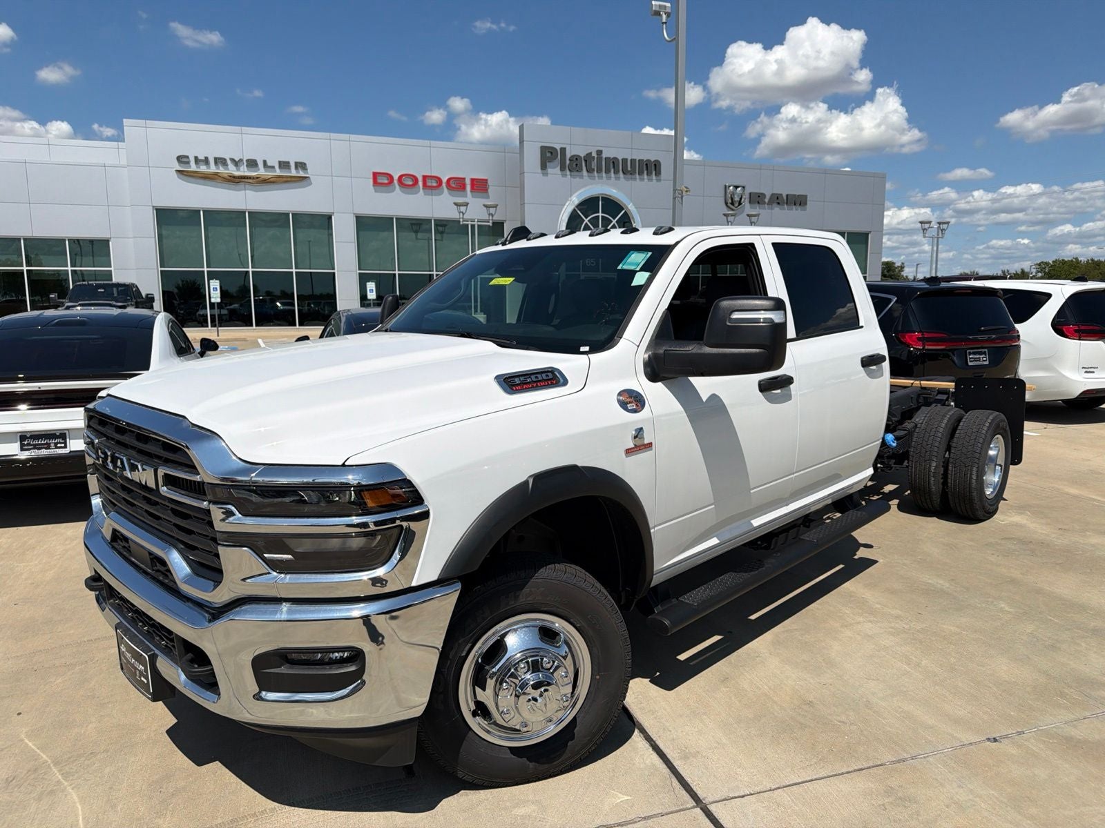 2026 RAM Ram 3500 Chassis Cab RAM 3500 TRADESMAN CREW CAB CHASSIS 4X4 60' CA