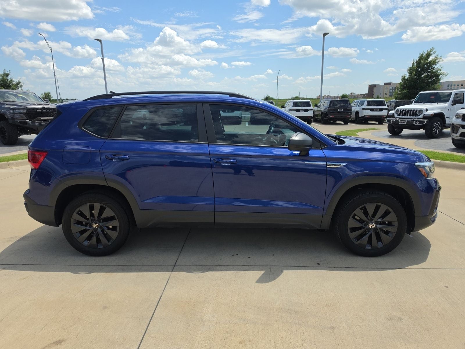 2023 Volkswagen Taos 1.5T S