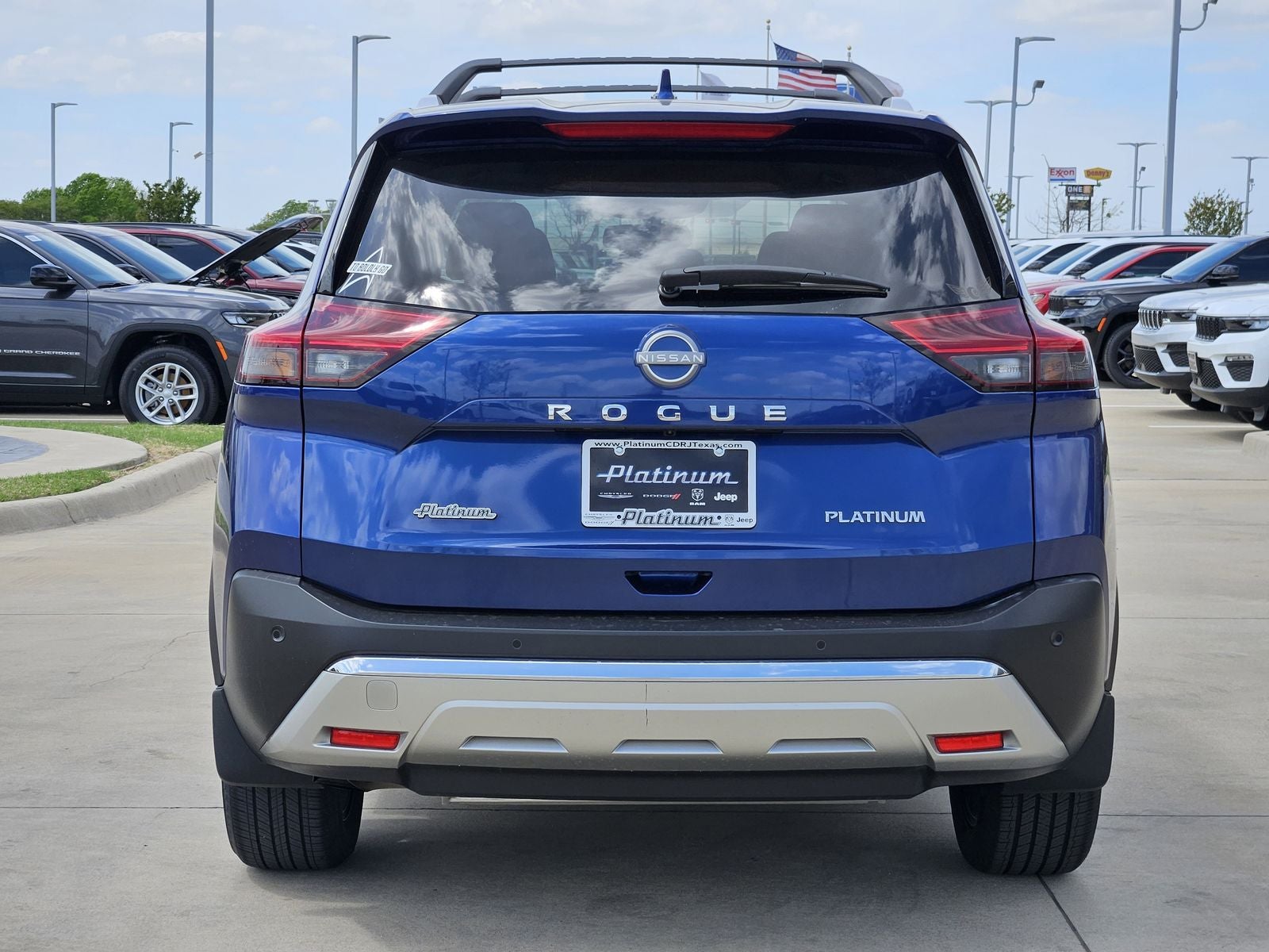 2023 Nissan Rogue Platinum FWD