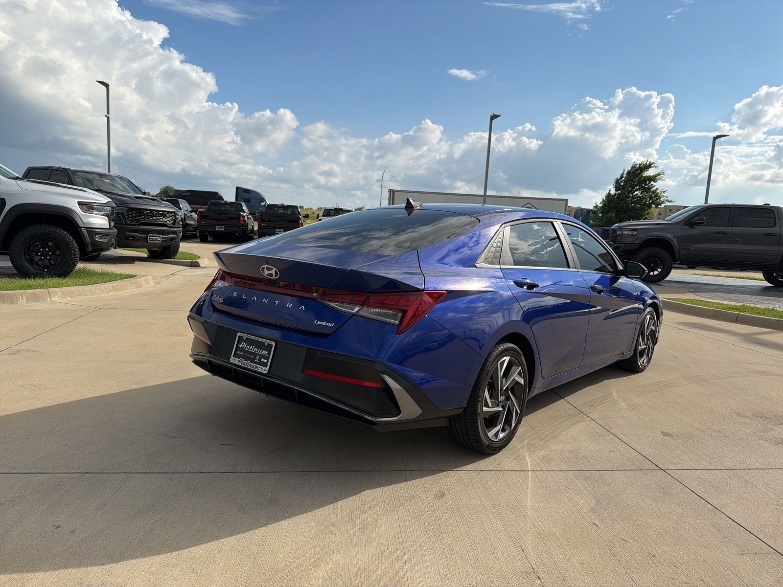 2025 Hyundai Elantra Limited