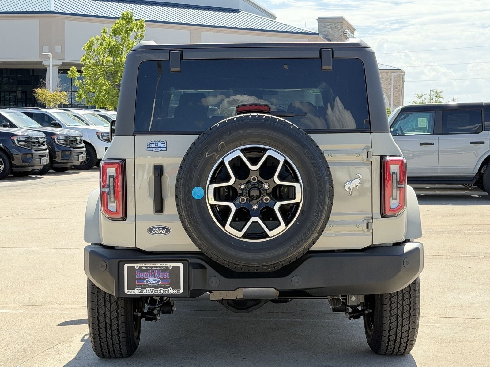 2026 Ford Bronco Outer Banks