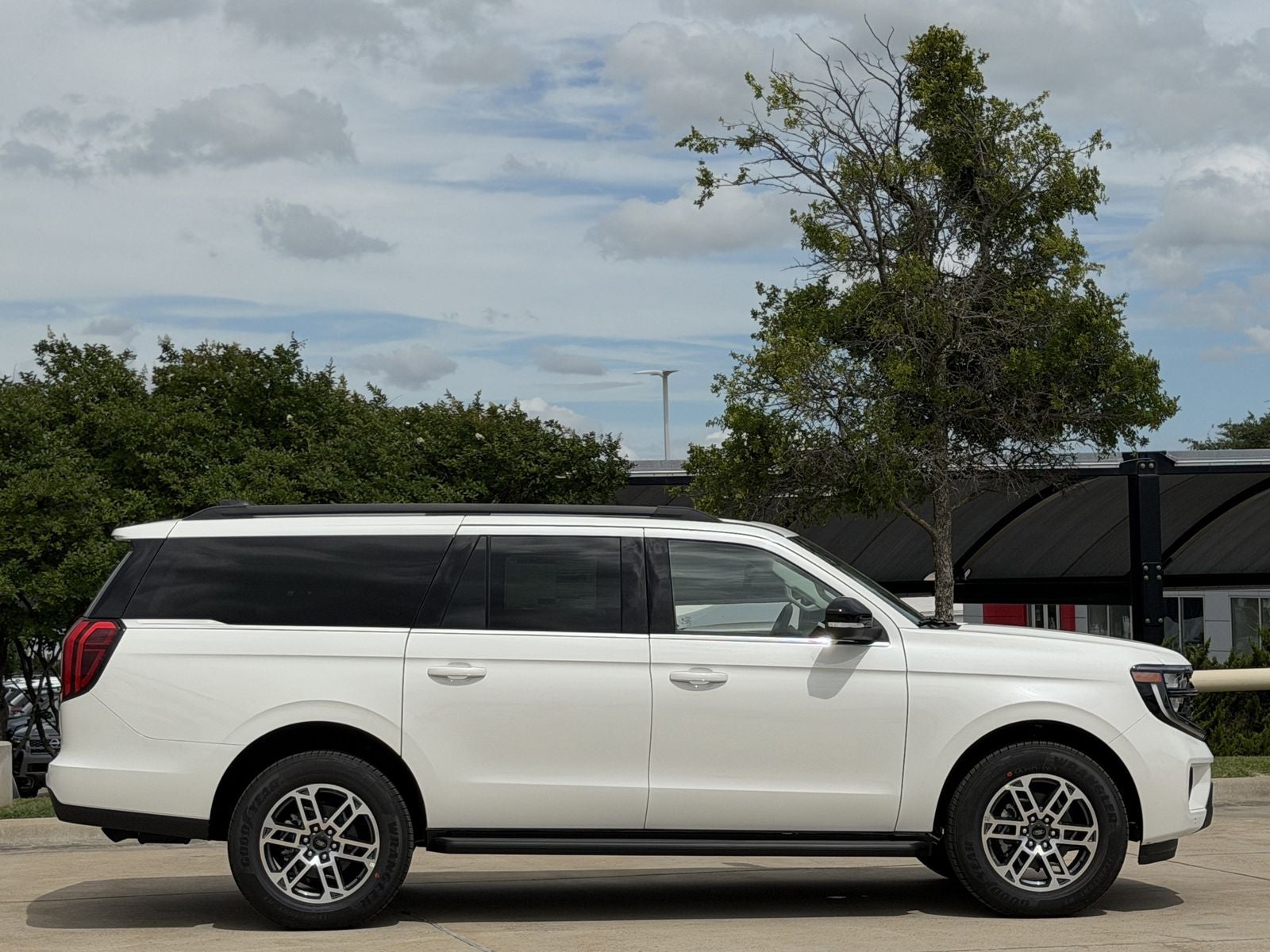 2026 Ford Expedition Max Active