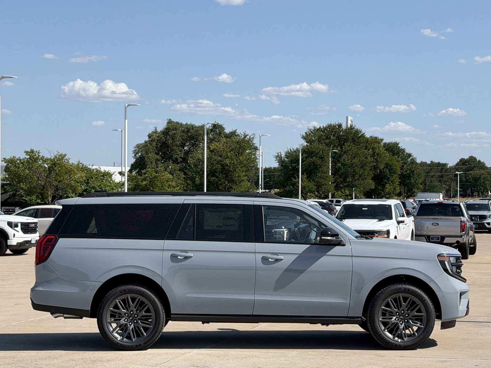 2027 Ford Expedition Max Platinum