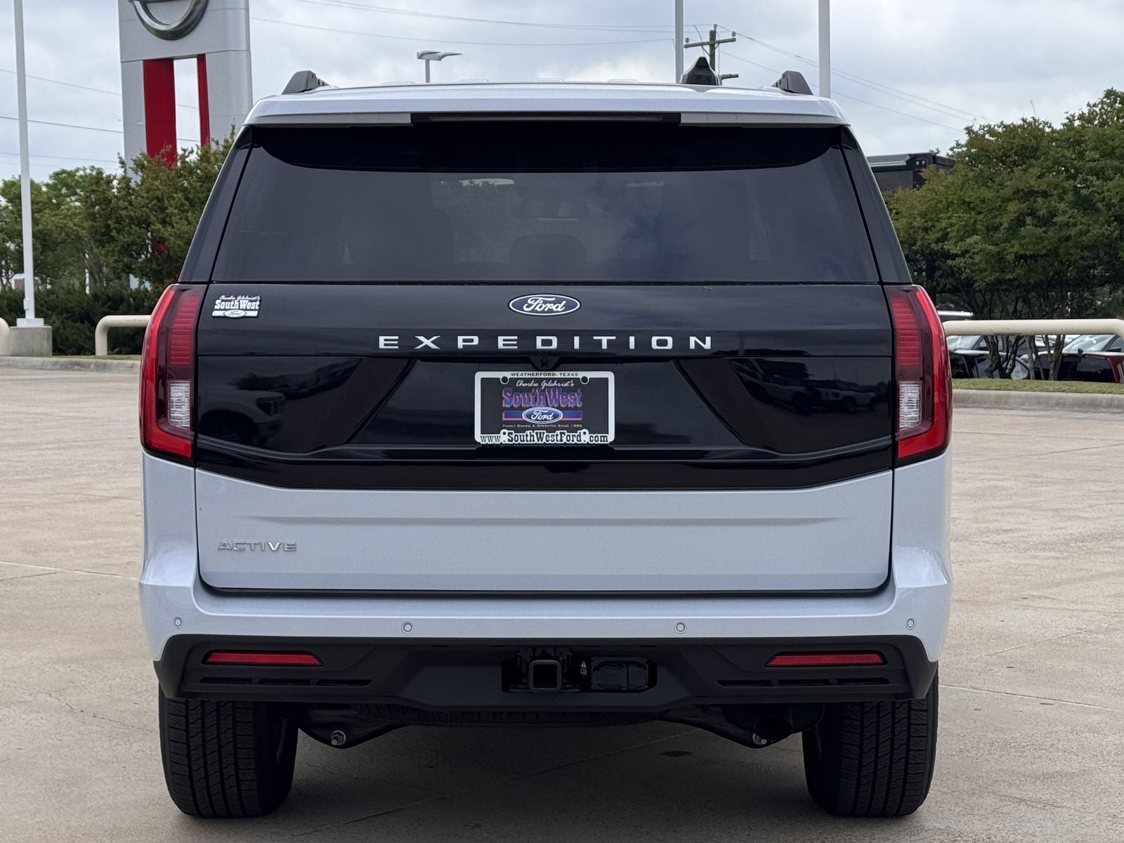 2026 Ford Expedition Active