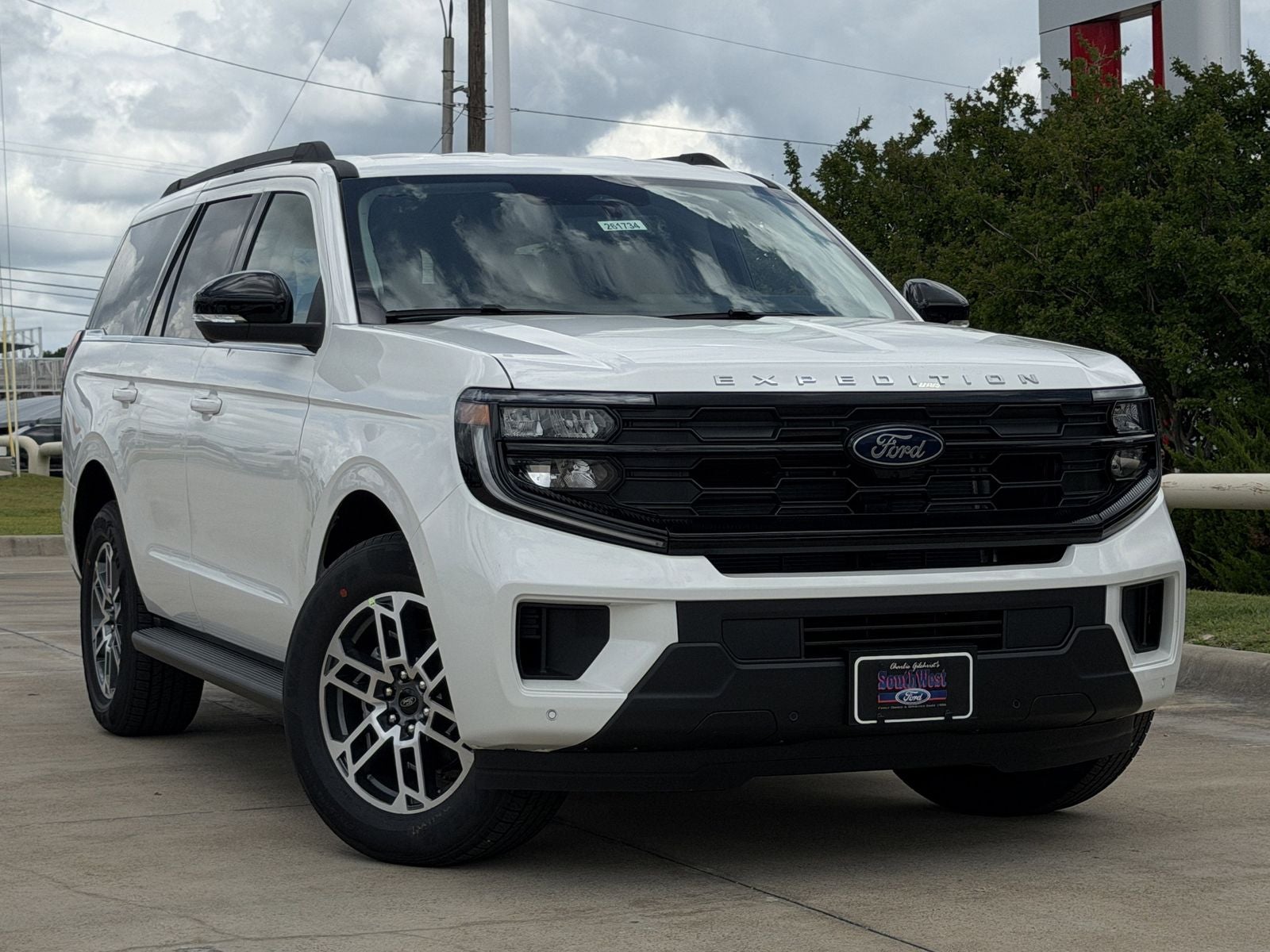 2026 Ford Expedition Active