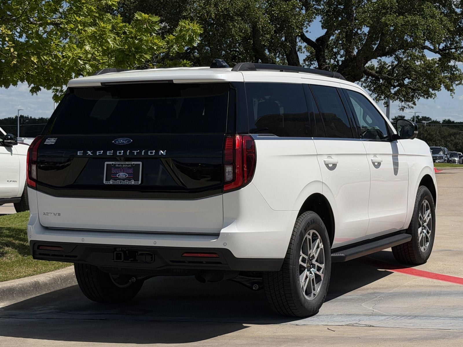 2026 Ford Expedition Active