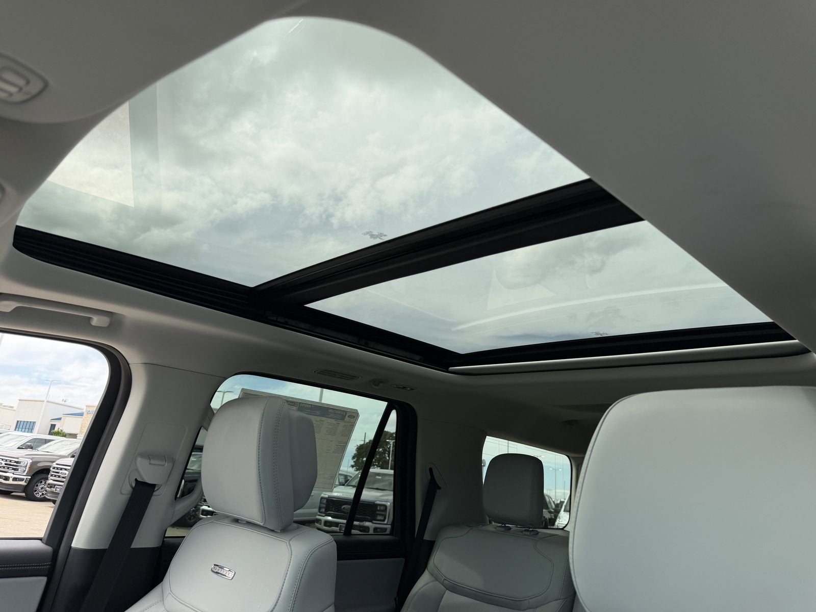 2026 Ford Expedition Platinum