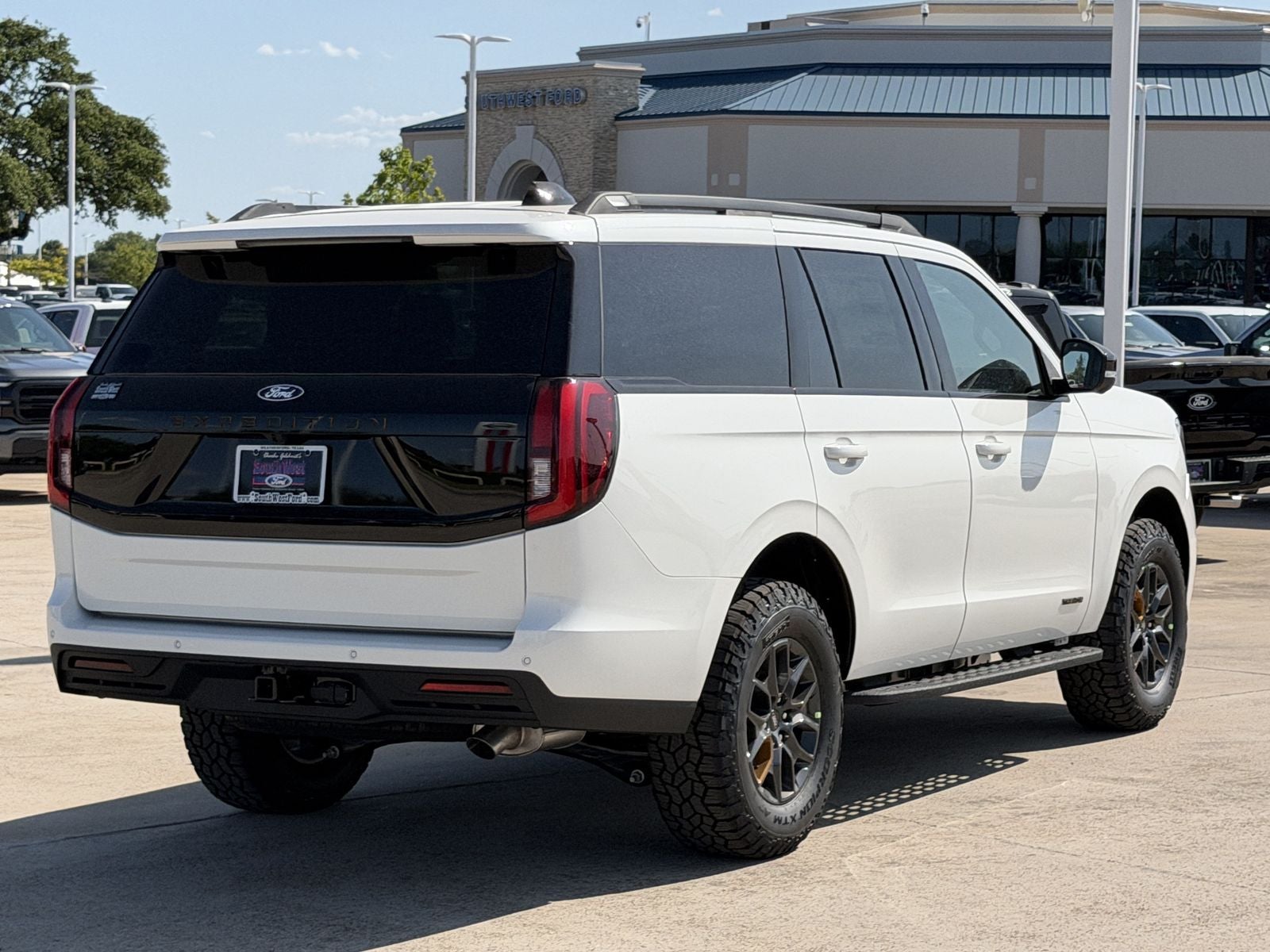 2027 Ford Expedition Tremor