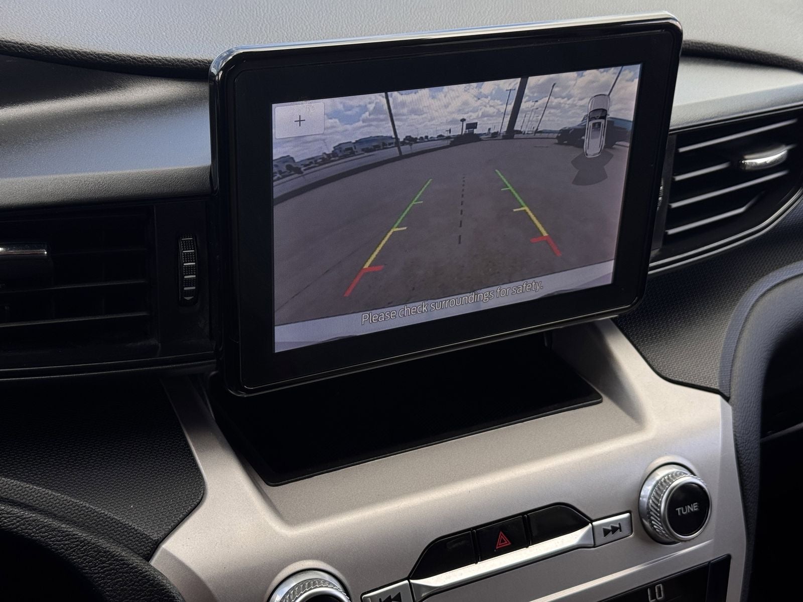 2021 Ford Explorer Base