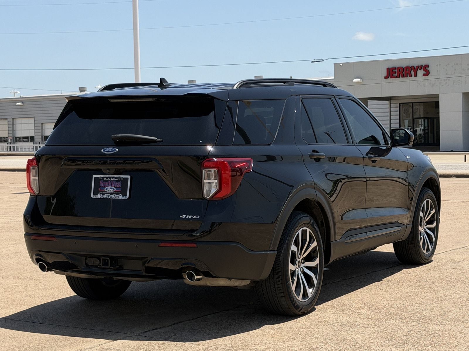 2022 Ford Explorer ST-Line
