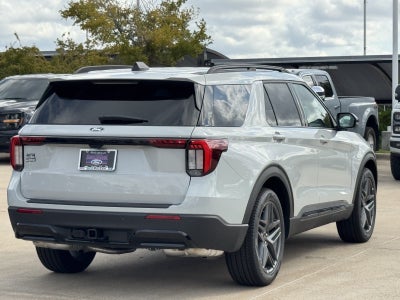 2027 Ford Explorer ST-Line