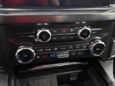 2027 Ford F-250SD F-250® Lariat®