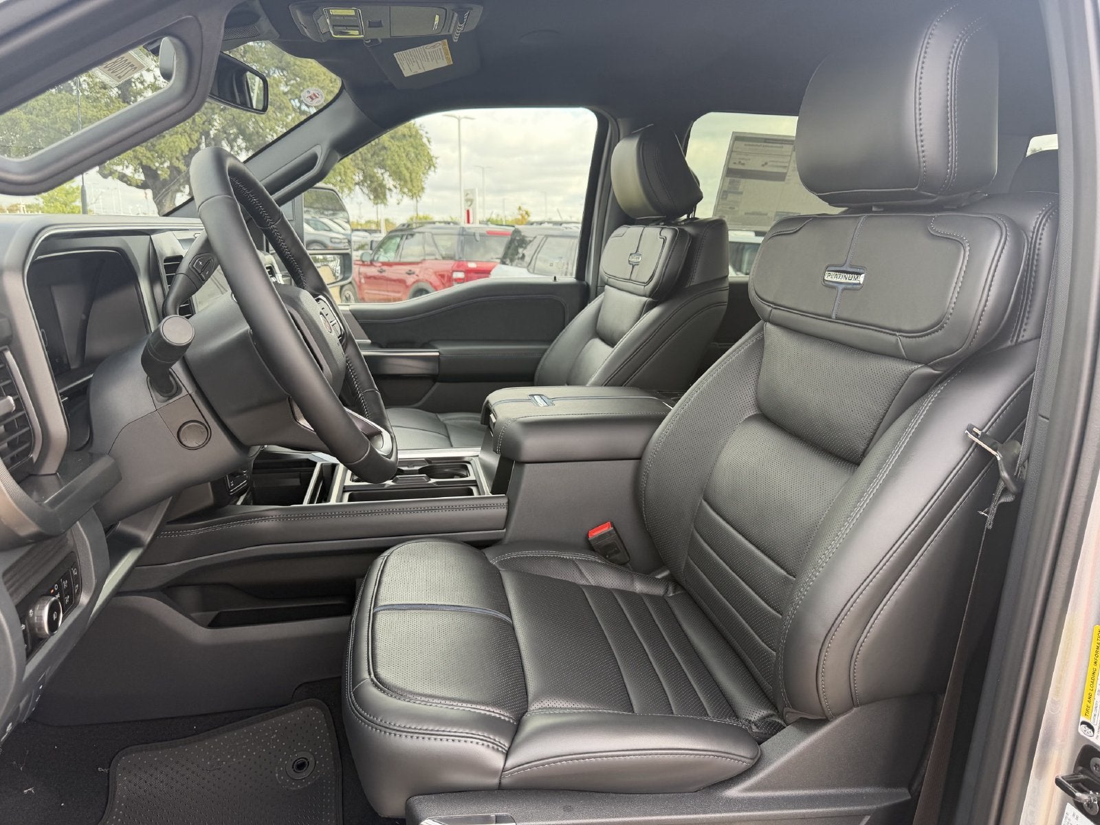2027 Ford F-350SD Platinum