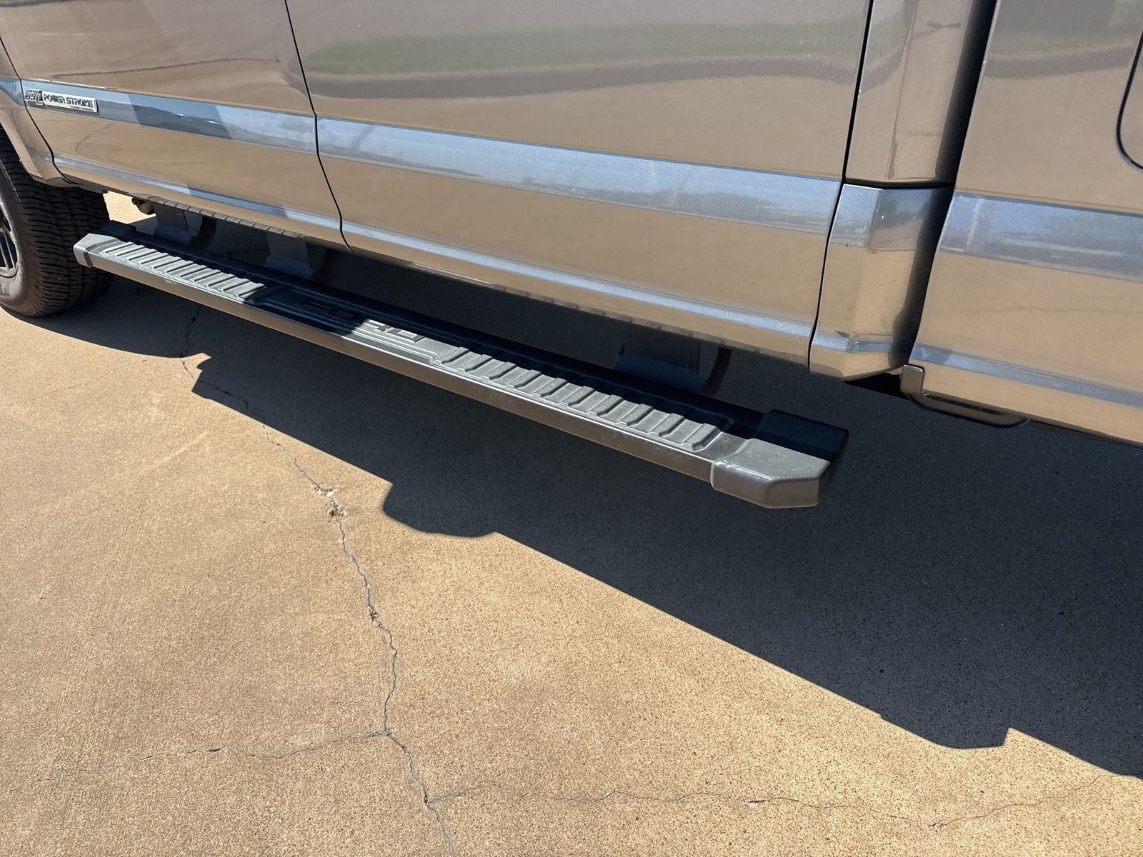 2022 Ford F-350SD Lariat