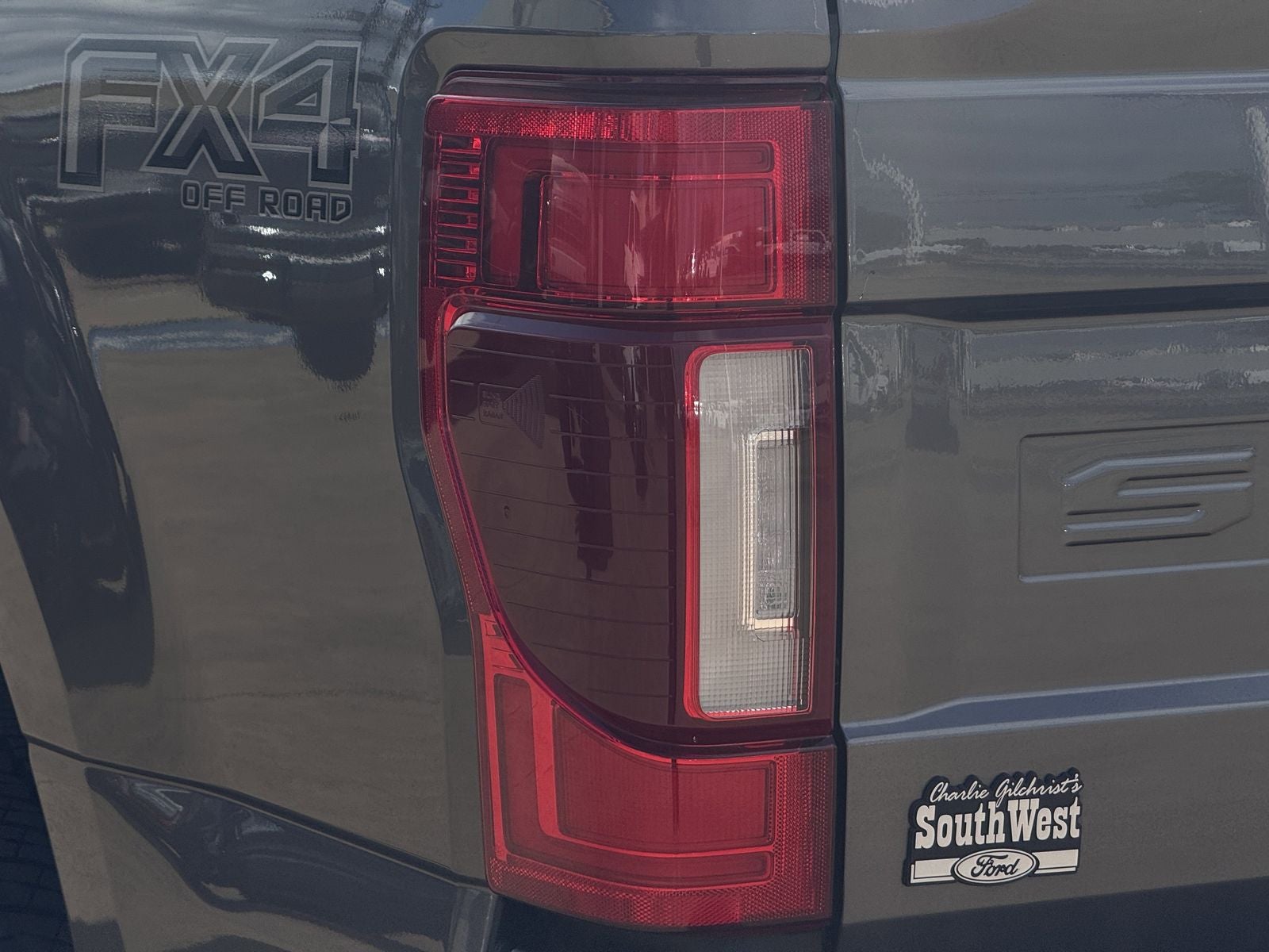 2022 Ford F-350SD Lariat