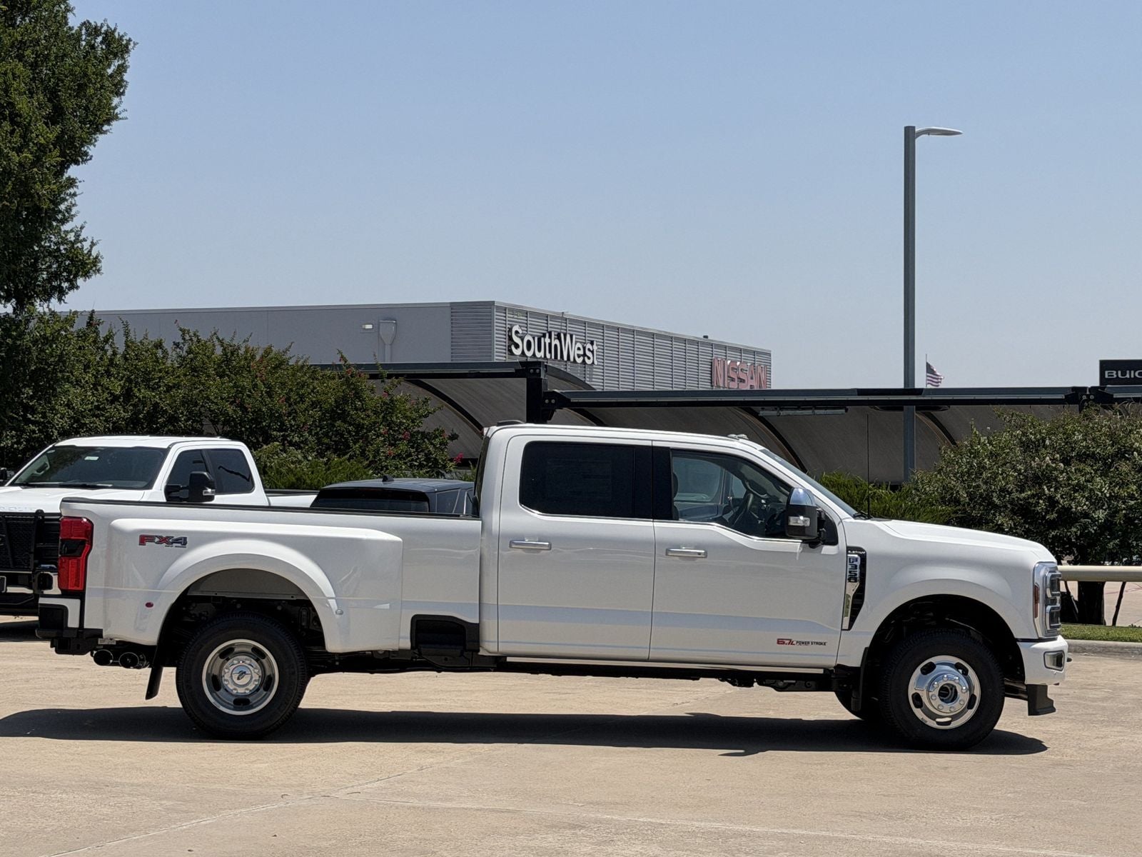 2026 Ford F-350SD Platinum DRW