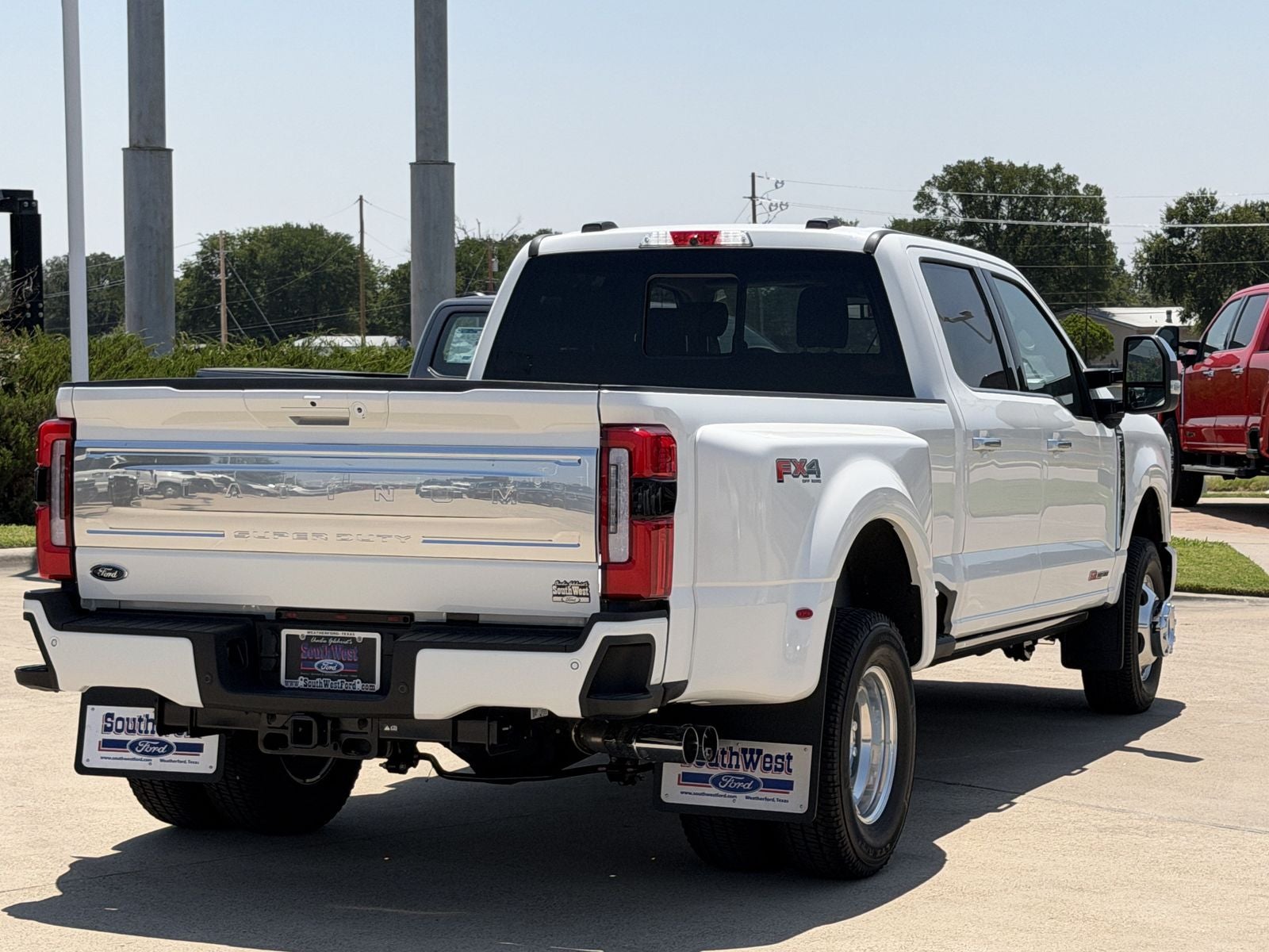 2026 Ford F-350SD Platinum DRW