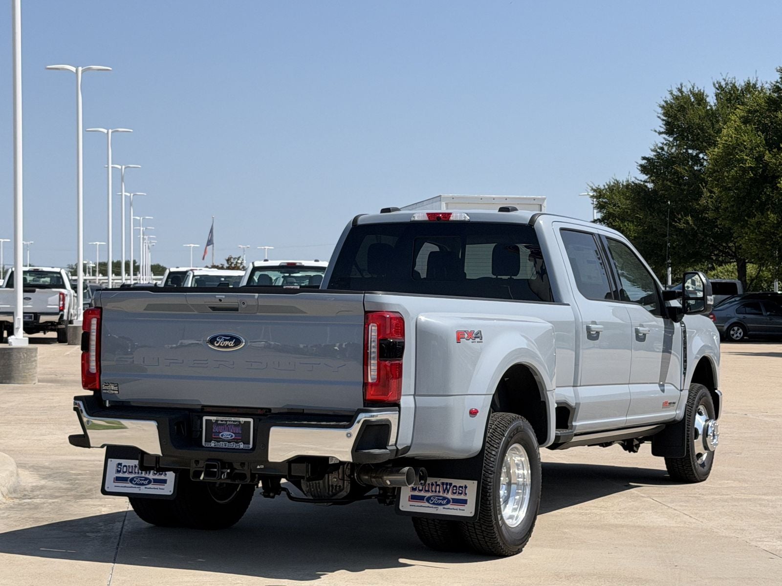 2026 Ford F-350SD Lariat DRW