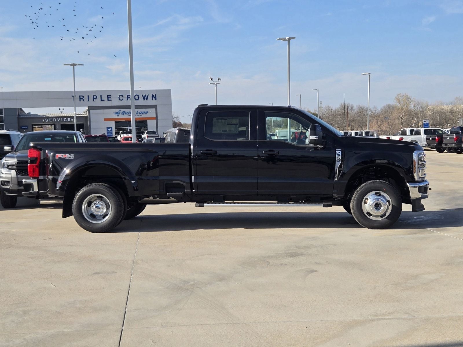 2026 Ford F-350SD Lariat DRW