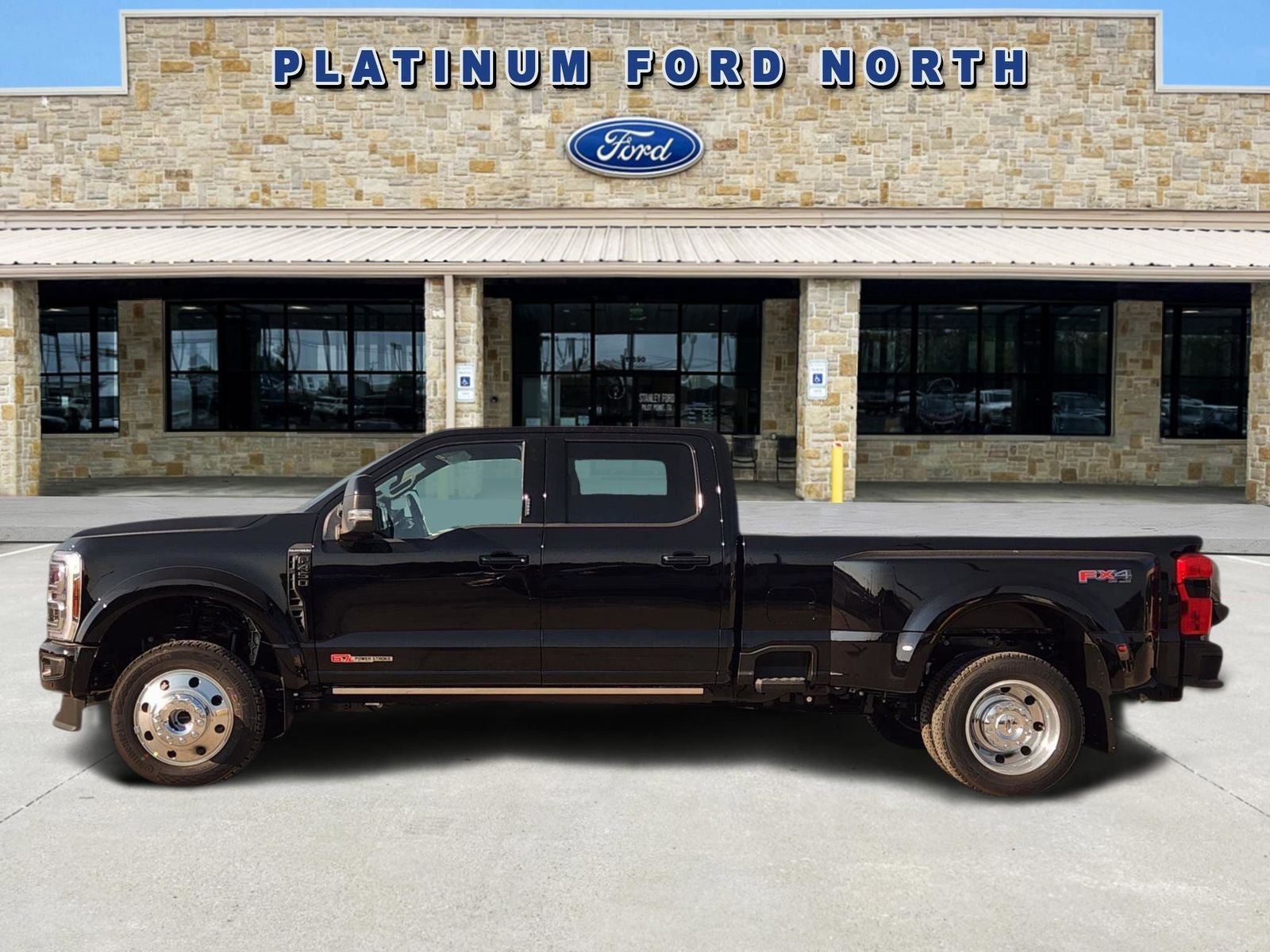 2026 Ford F-450SD Platinum DRW