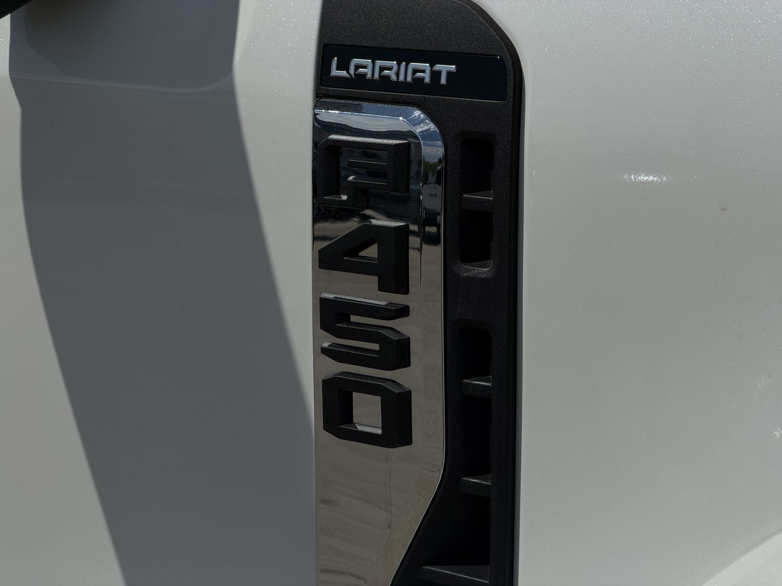 2026 Ford F-450SD Lariat Fleet