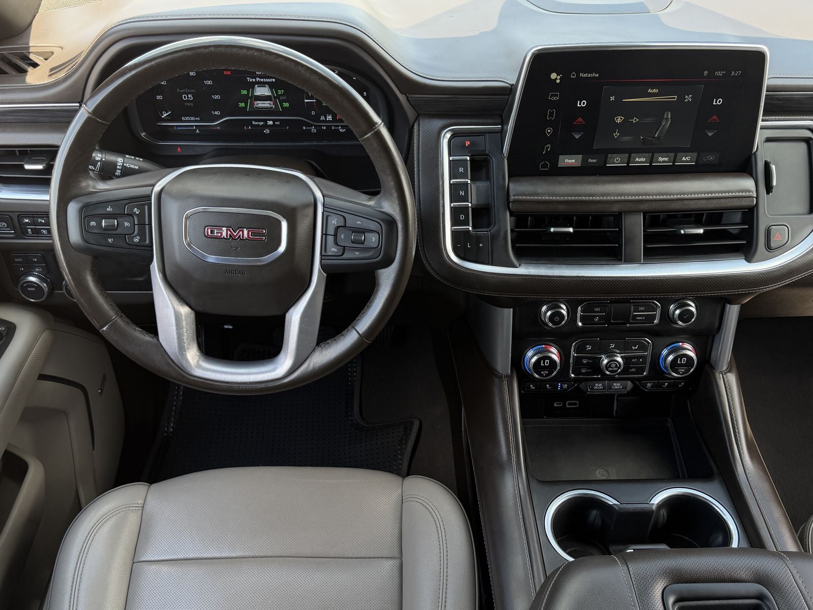 2023 GMC Yukon SLT
