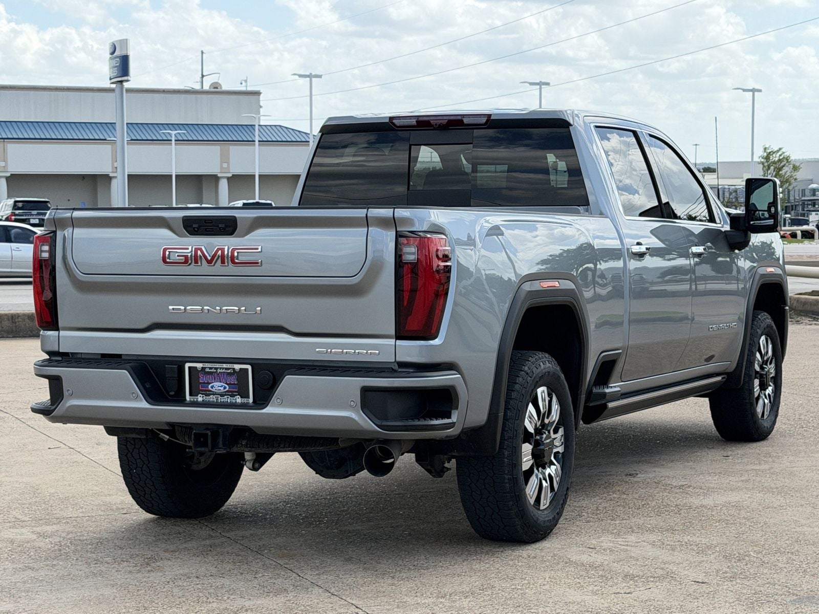 2024 GMC Sierra 2500HD Denali