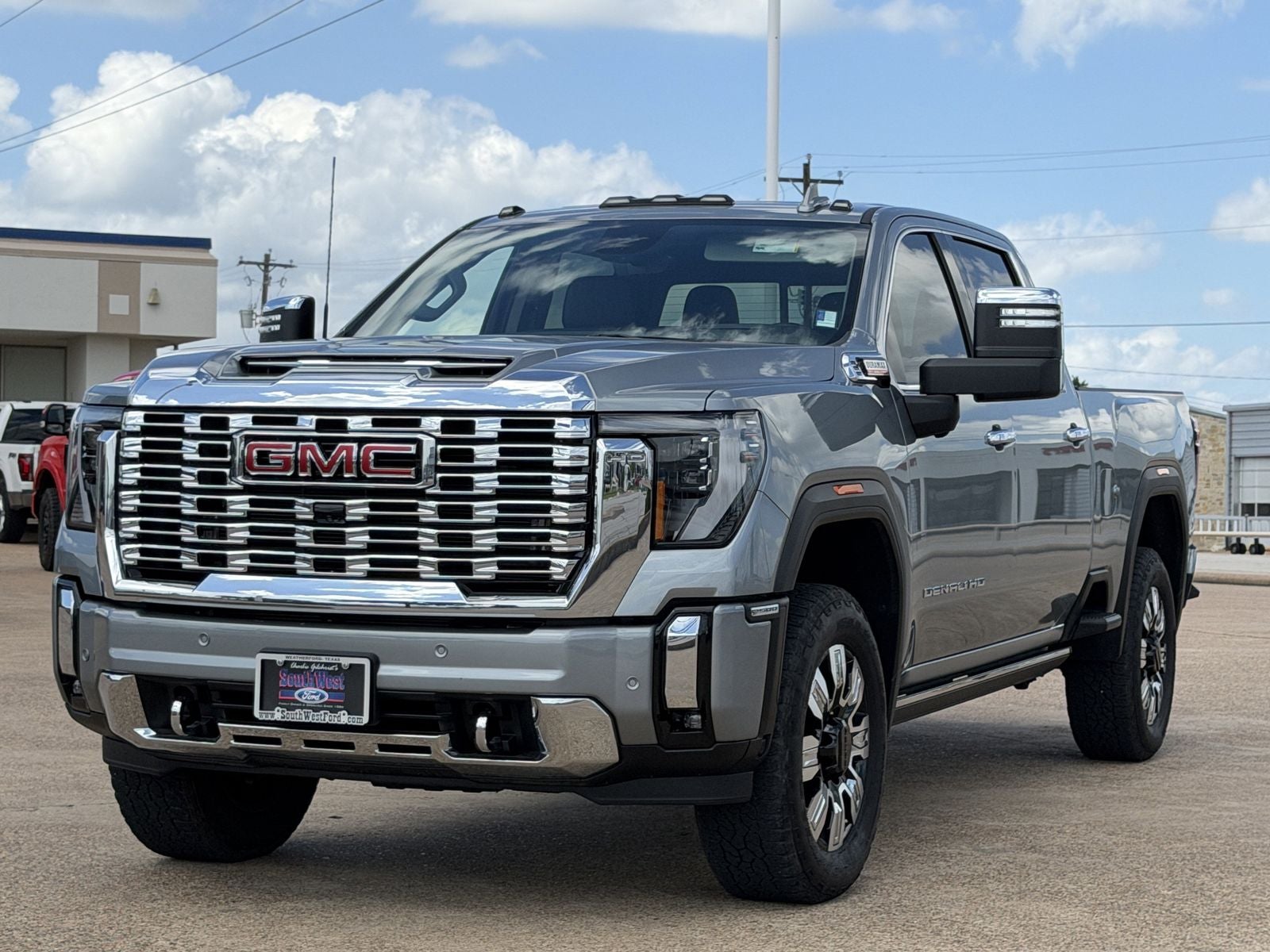 2024 GMC Sierra 2500HD Denali
