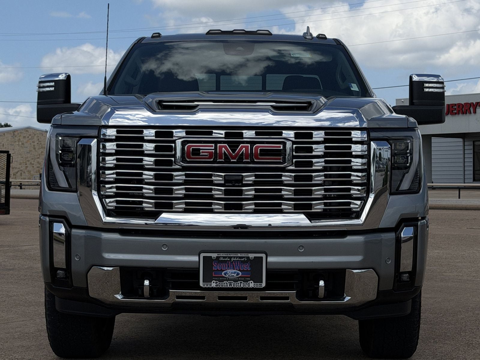 2024 GMC Sierra 2500HD Denali