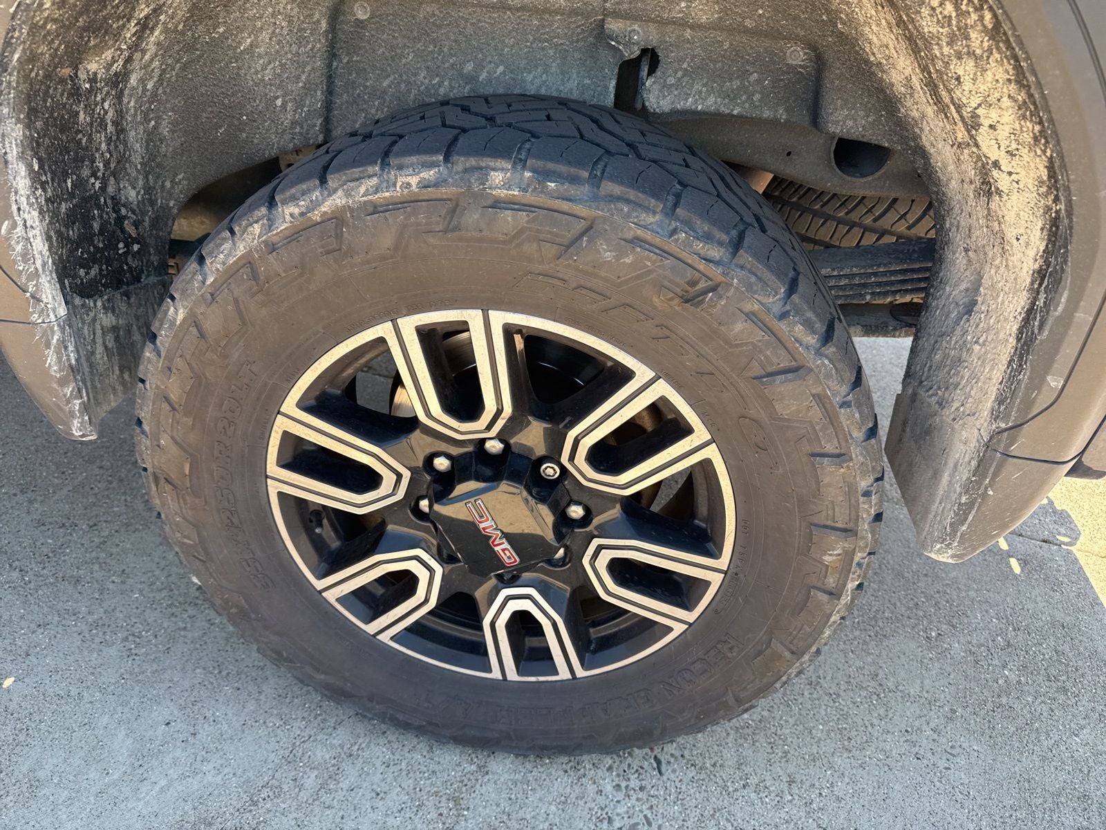 2023 GMC Sierra 2500HD AT4