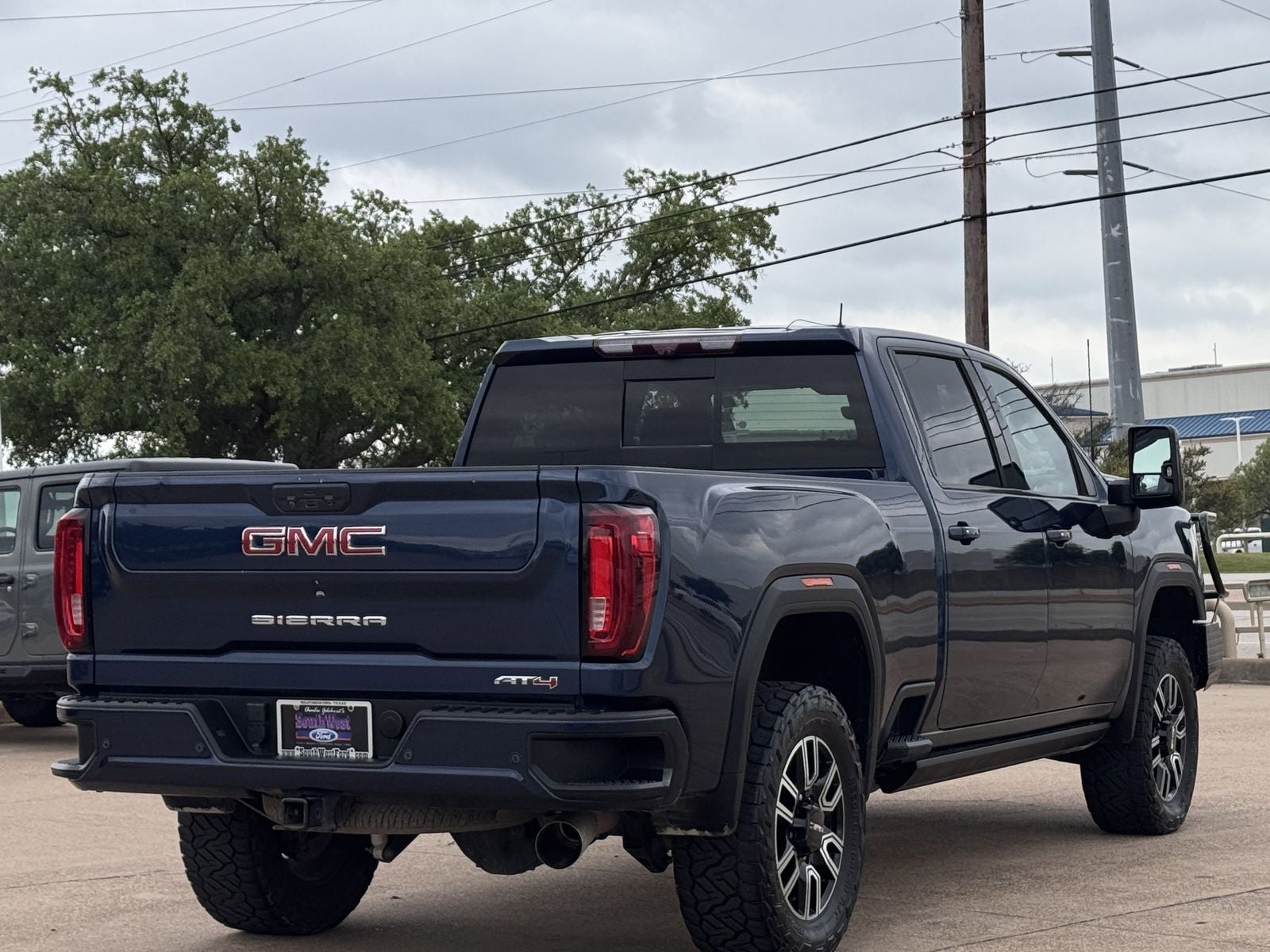 2023 GMC Sierra 2500HD AT4