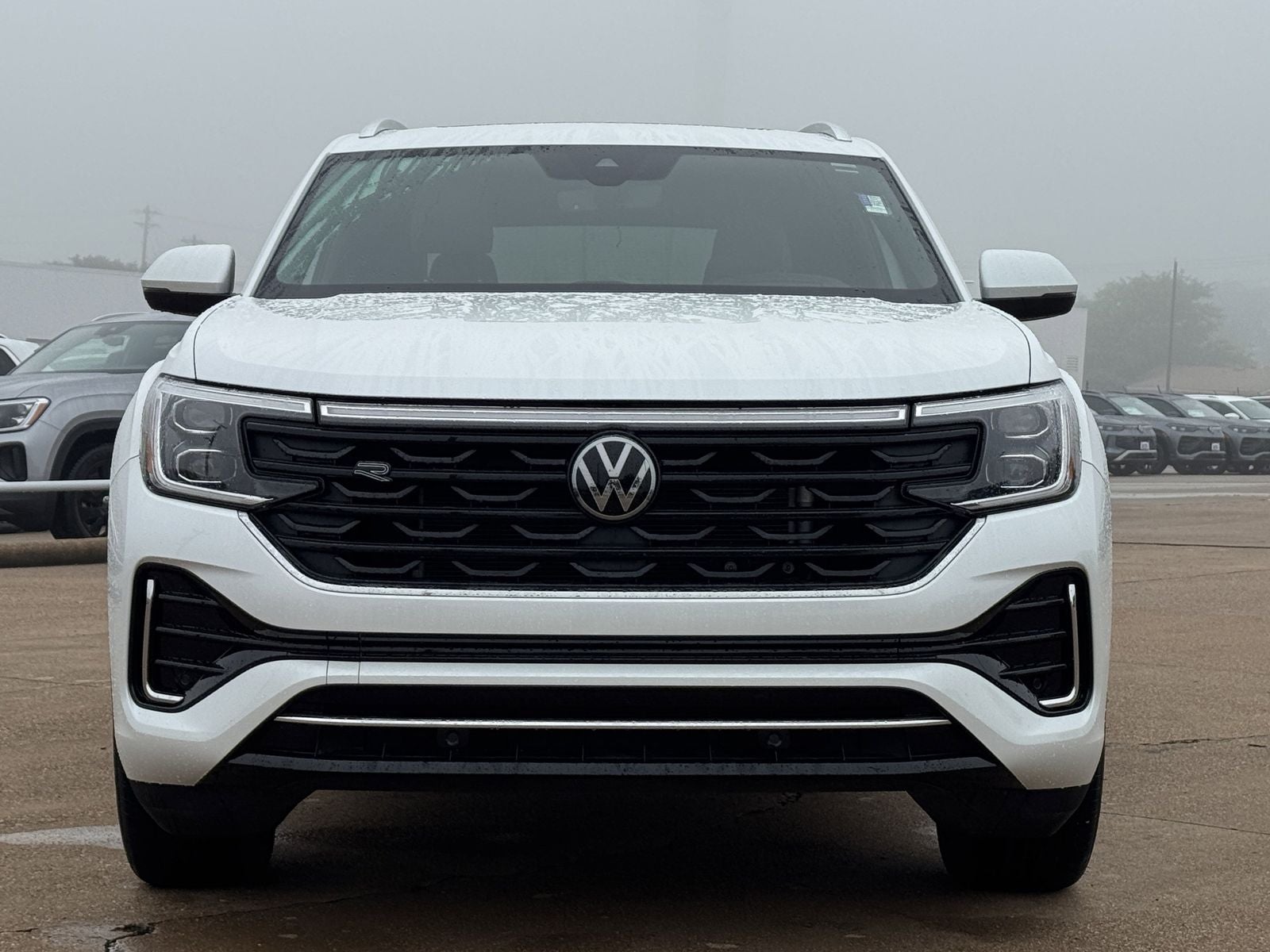 2024 Volkswagen Atlas Cross Sport 2.0T SEL R-Line