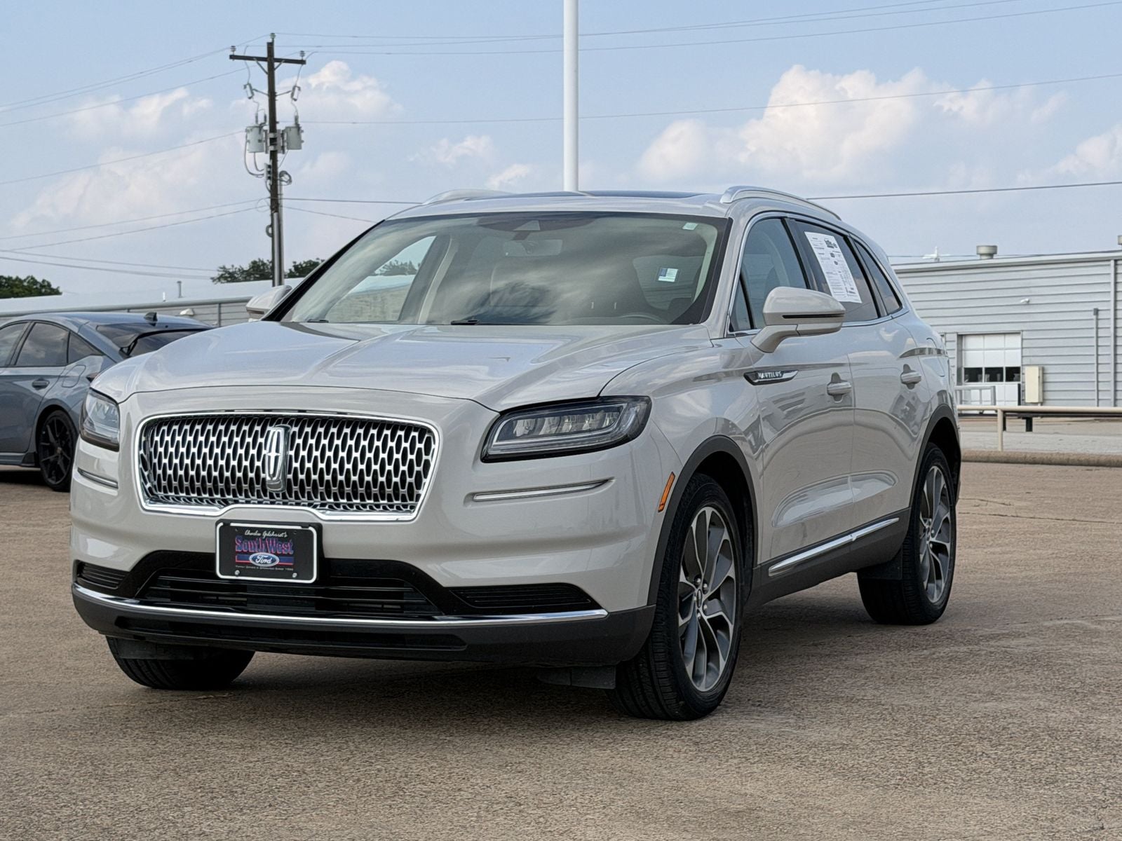 2023 Lincoln Nautilus Reserve