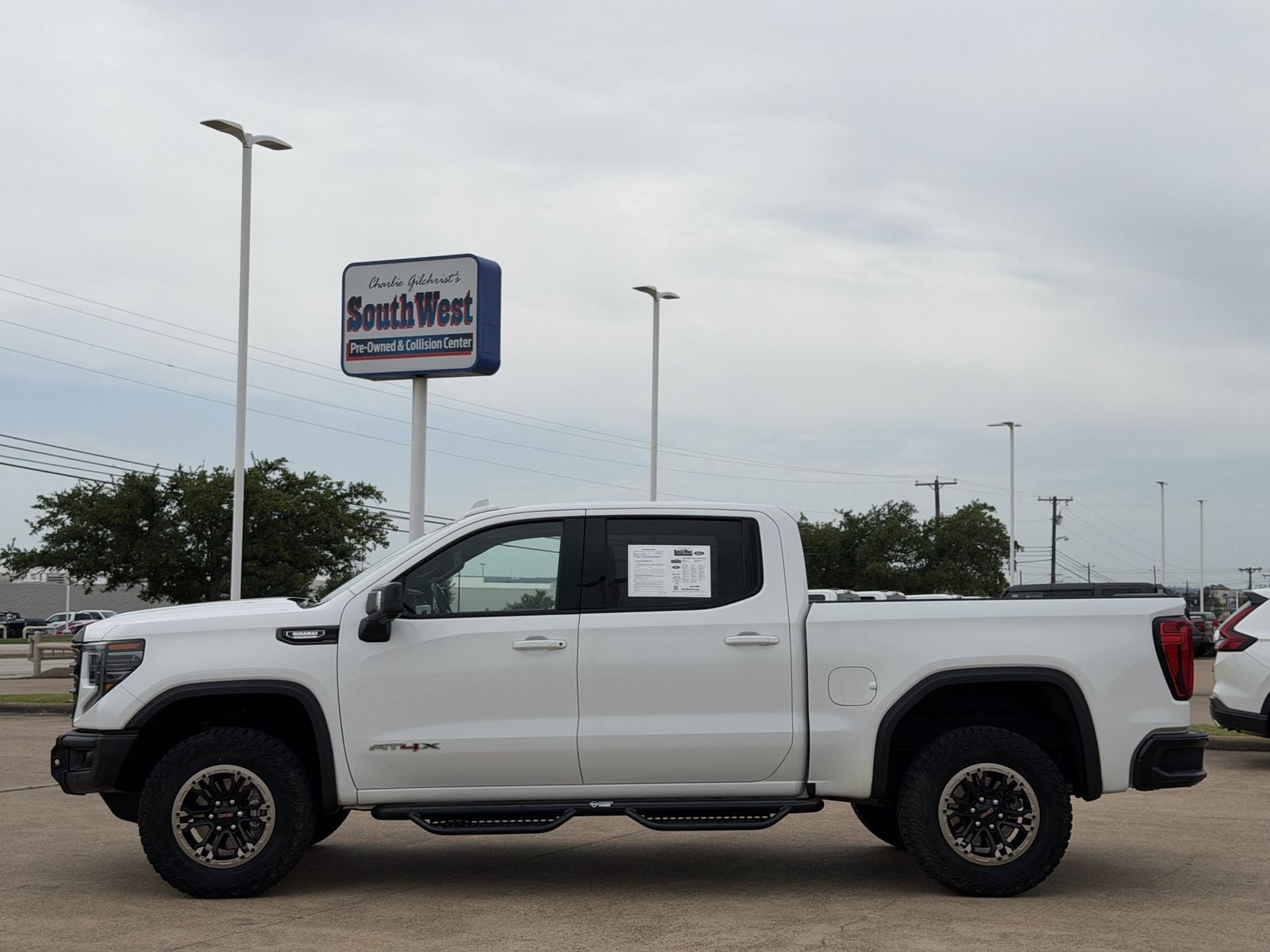 2024 GMC Sierra 1500 AT4X