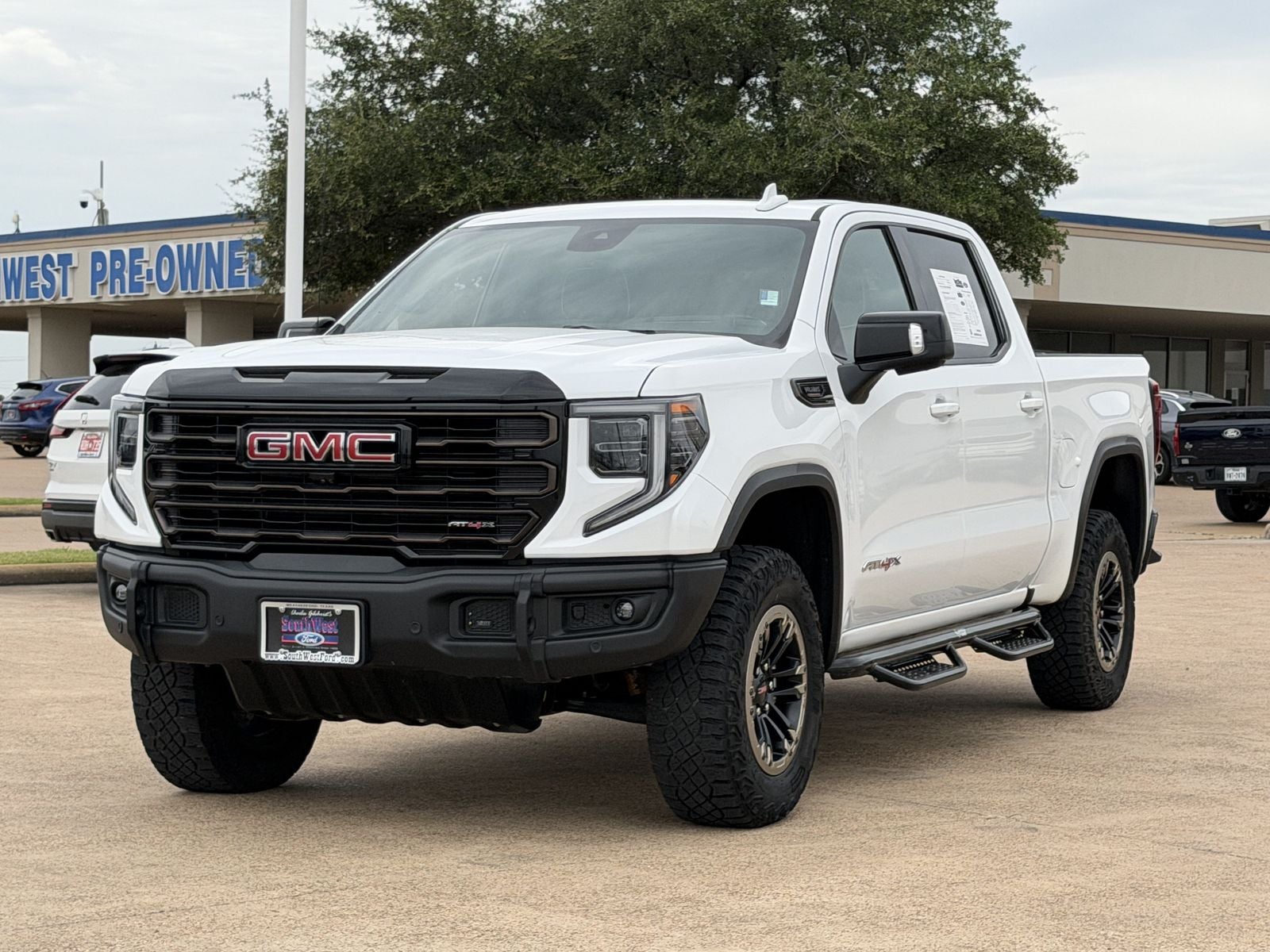 2024 GMC Sierra 1500 AT4X
