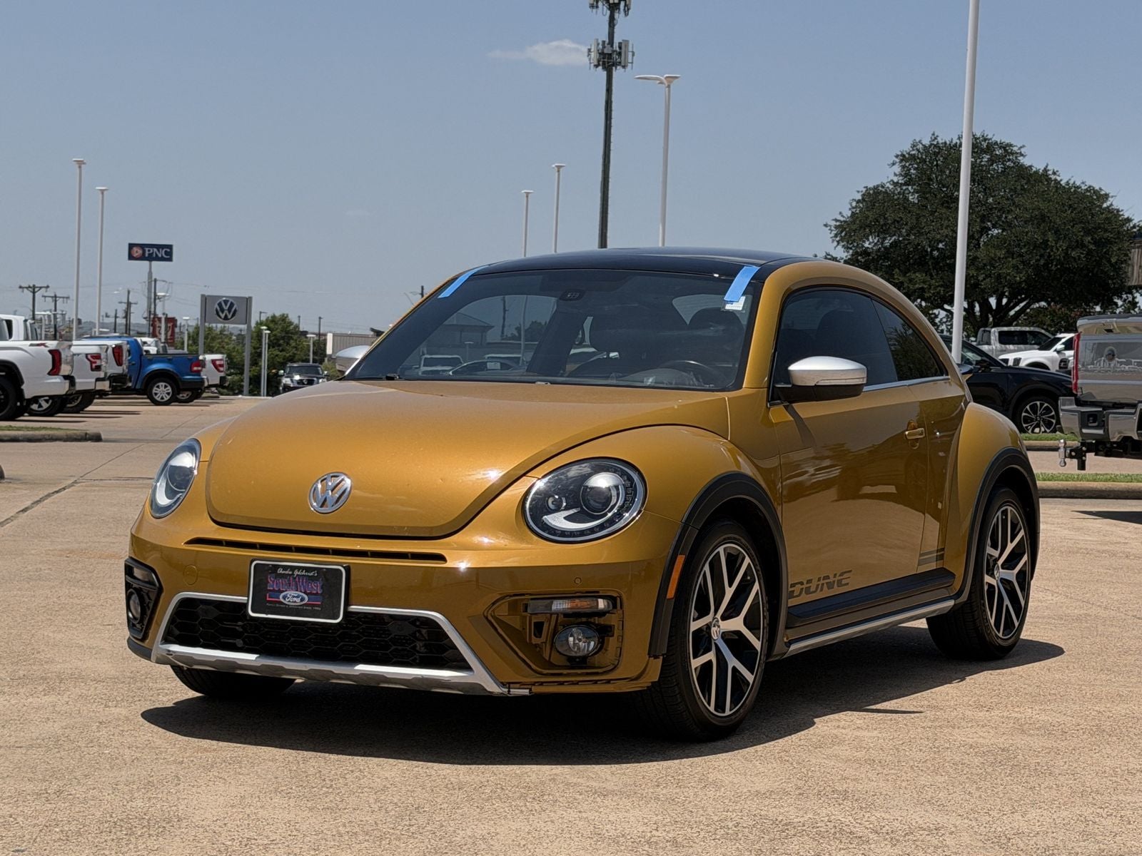2018 Volkswagen Beetle 2.0T Dune