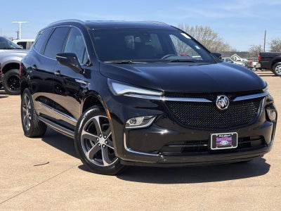 2022 Buick Enclave Essence