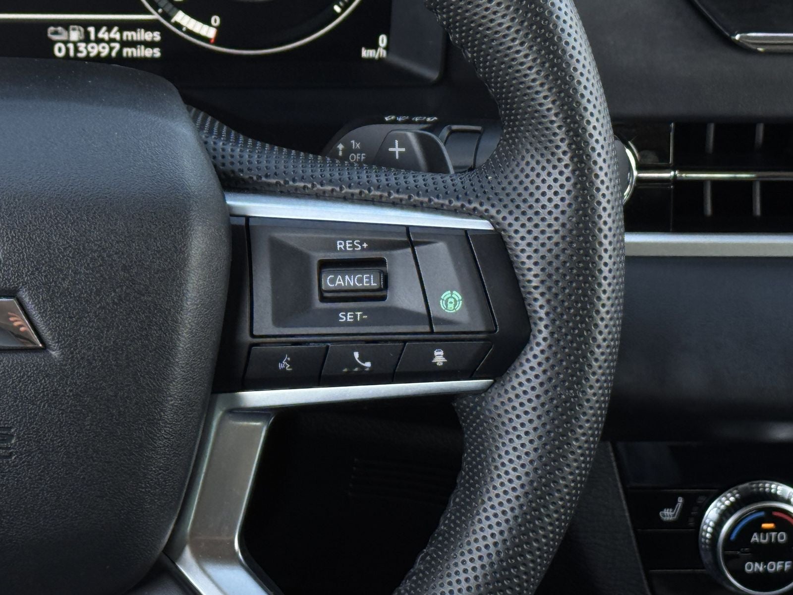 2023 Mitsubishi Outlander PHEV SEL