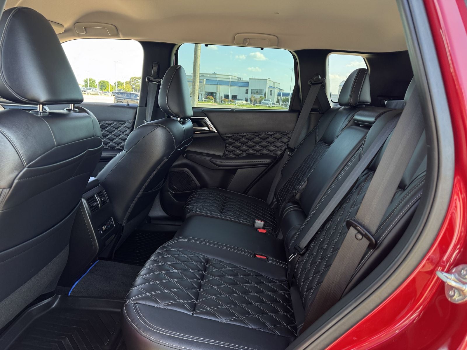 2023 Mitsubishi Outlander PHEV SEL