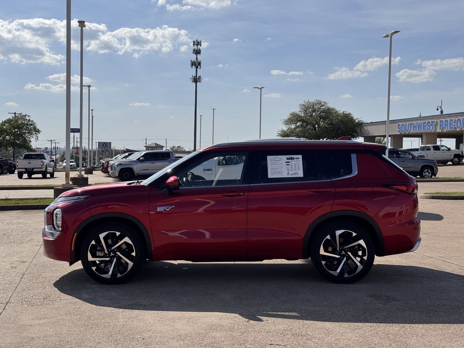 2023 Mitsubishi Outlander PHEV SEL
