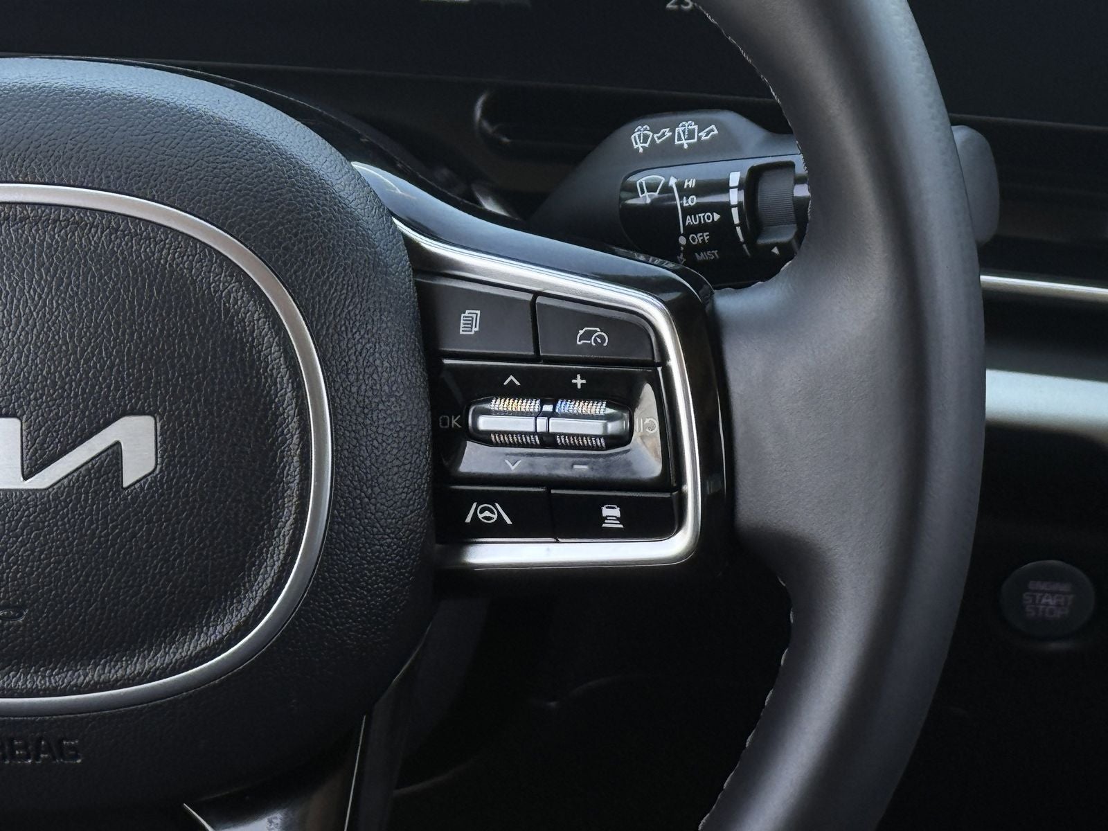 2025 Kia Carnival SX