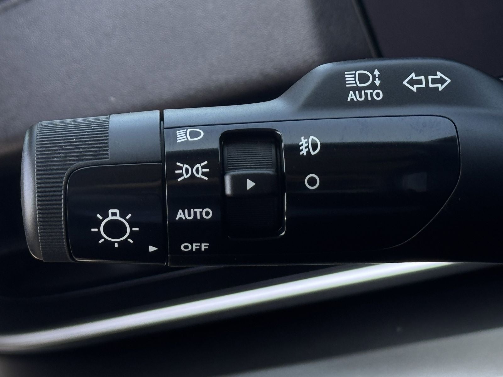 2025 Kia Carnival SX