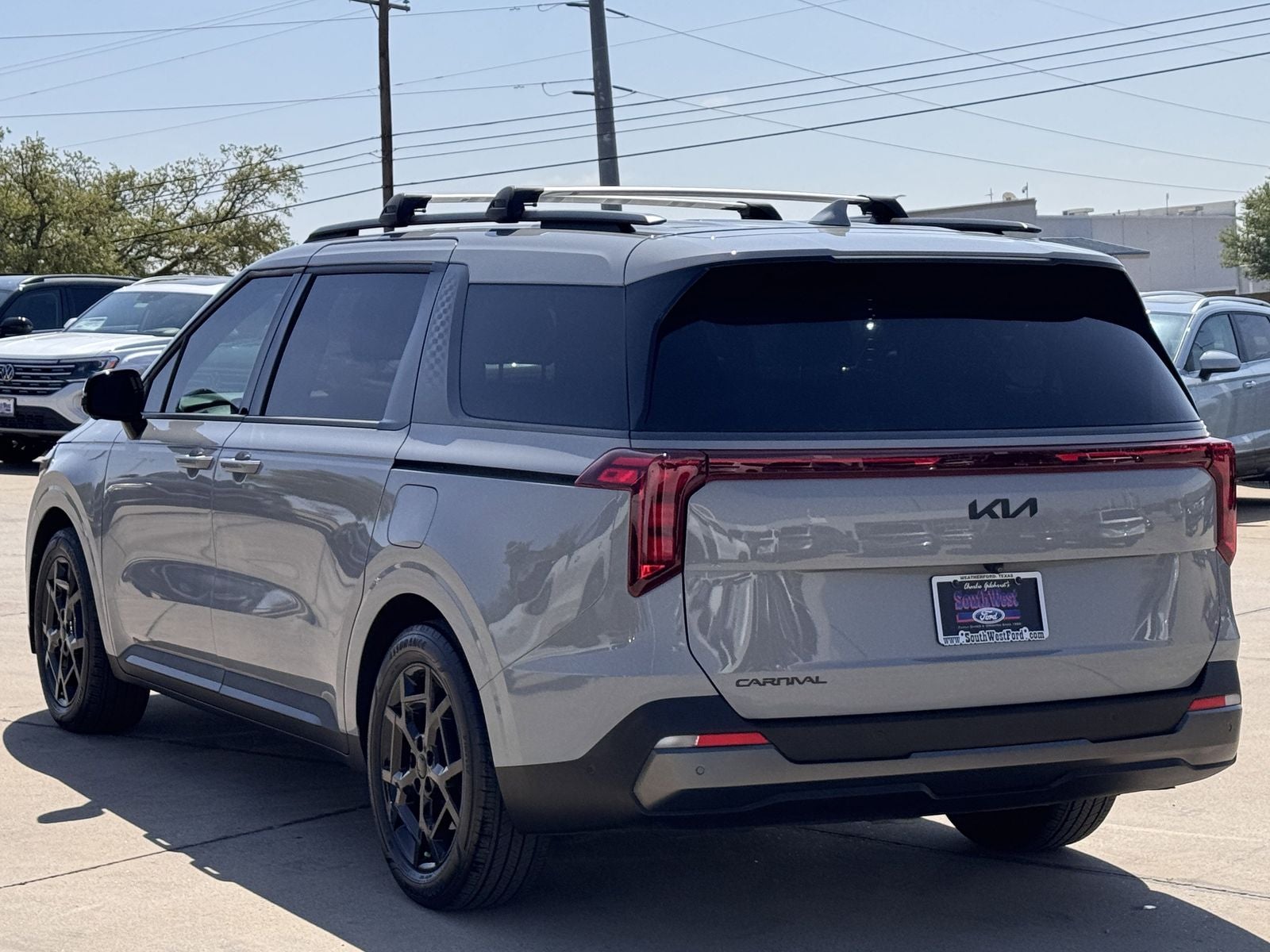 2025 Kia Carnival SX