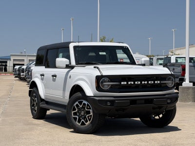 2026 Ford Bronco Outer Banks®