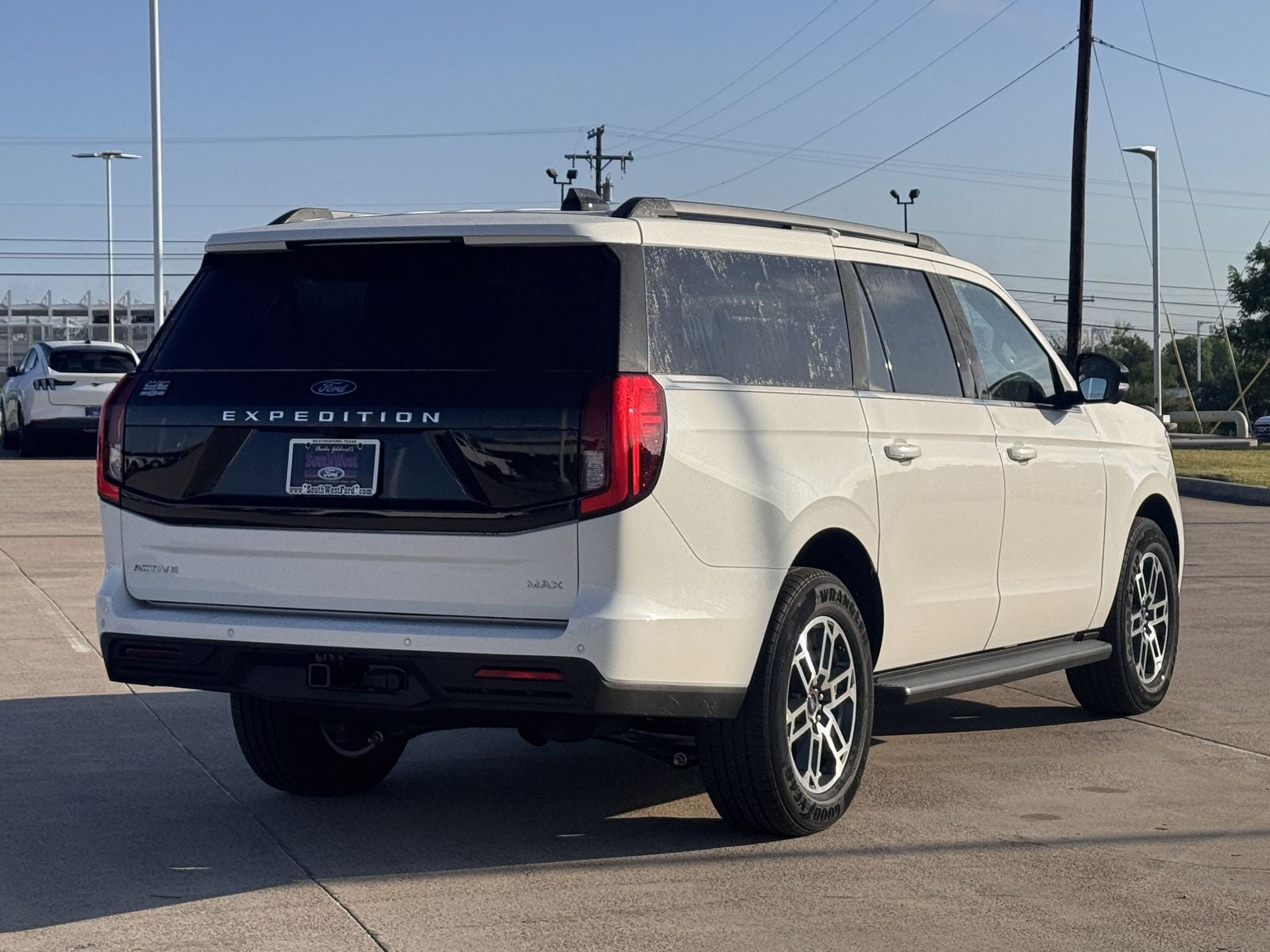 2026 Ford Expedition MAX Active