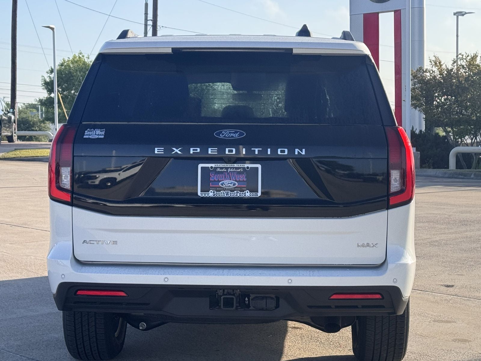 2026 Ford Expedition MAX Active