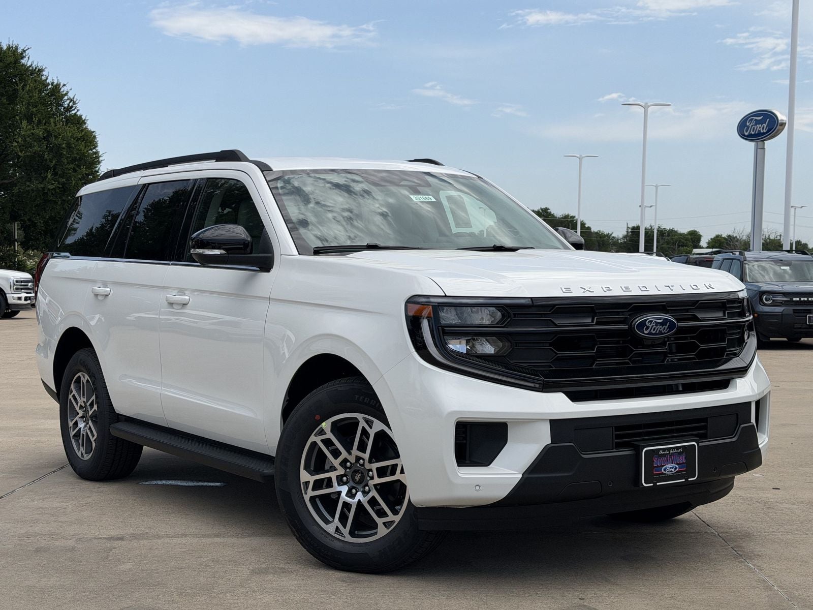 2026 Ford Expedition Active